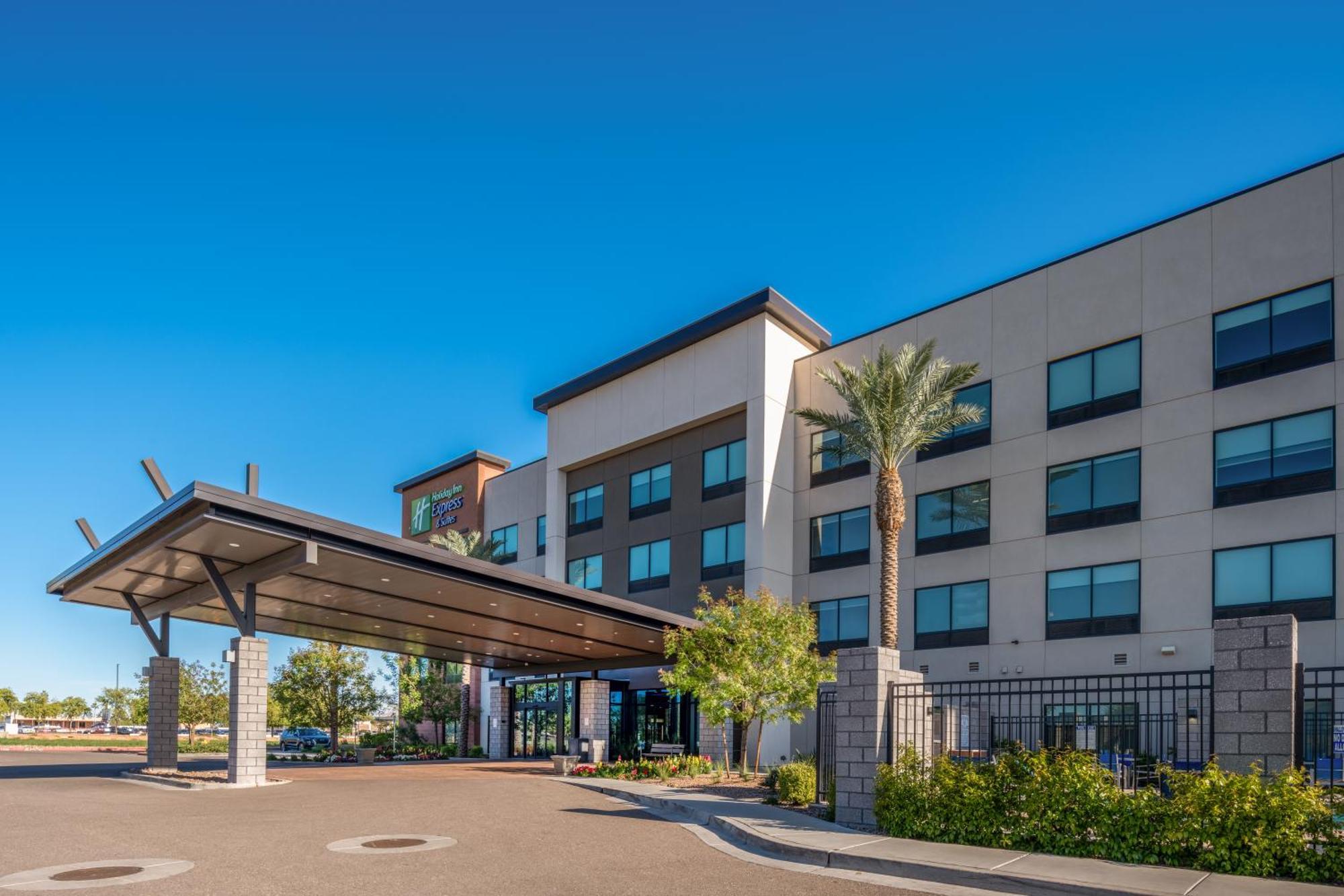 Hotel Express & - - Mesa Gateway Airport