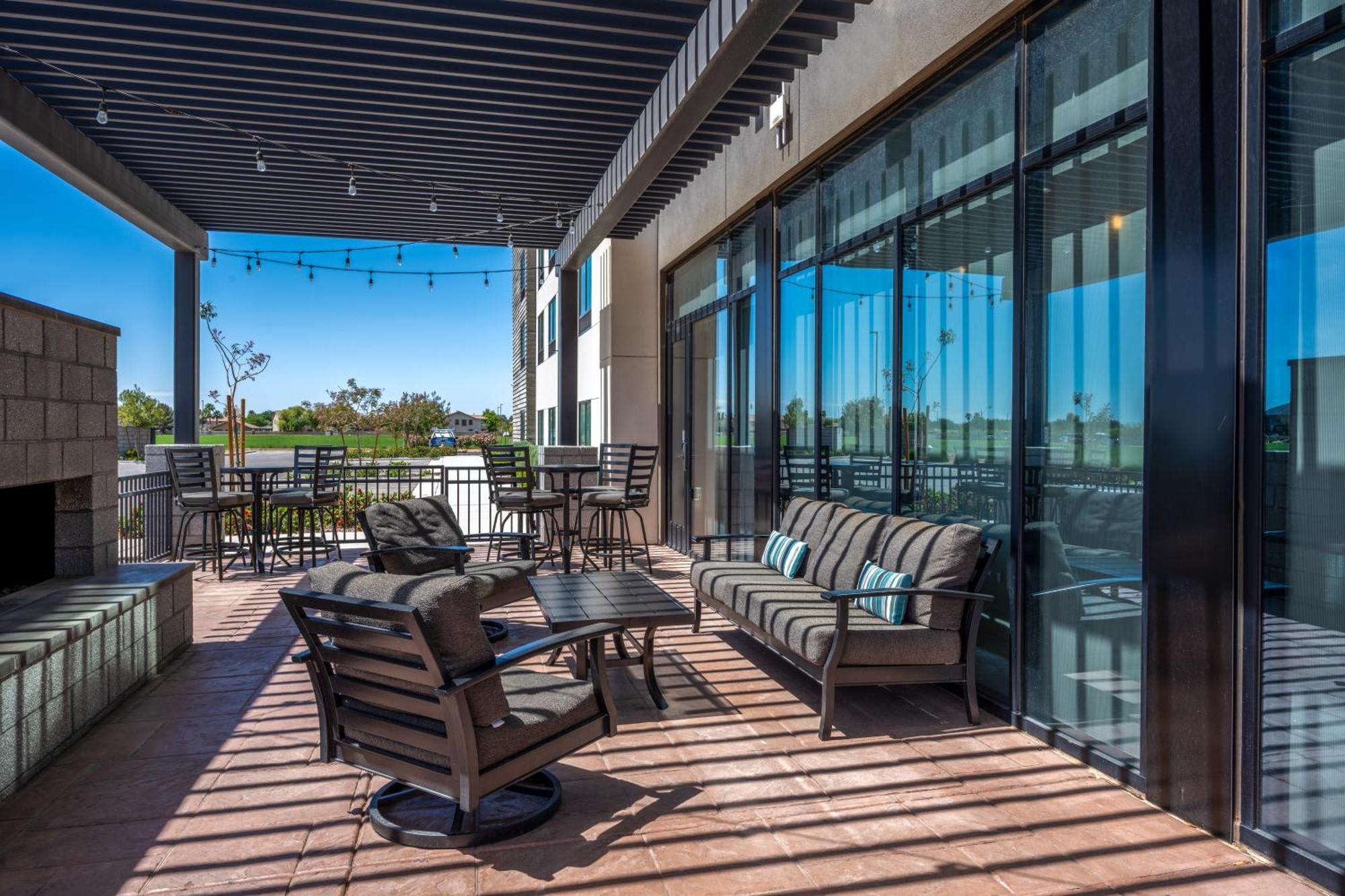 Hotel Express & - - Mesa Gateway Airport Gilbert
